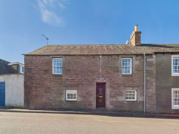 2 Bedroom Semi-Detached House For Sale In Caberfeidh, Upper Granco Street, Dunning, PH2