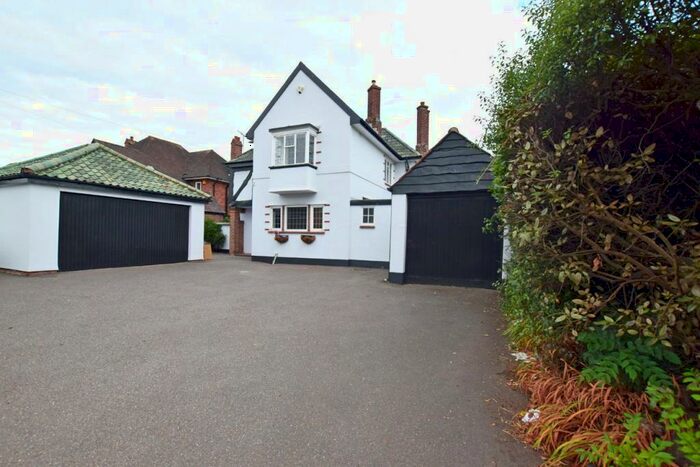 5 Bedroom Detached House To Rent In Exeter, EX2