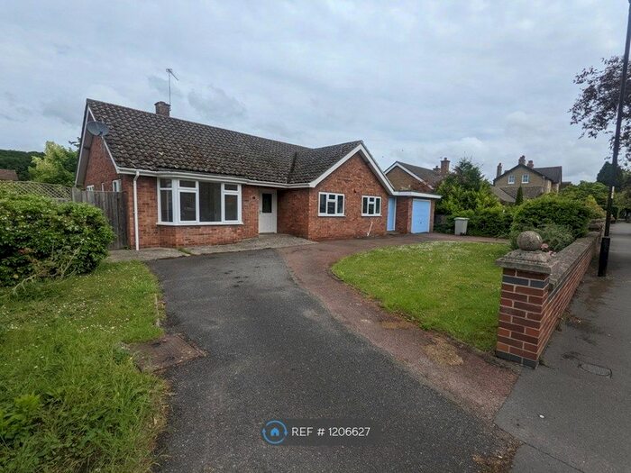 3 Bedroom Bungalow To Rent In Victoria Avenue, Woodhall Spa, LN10