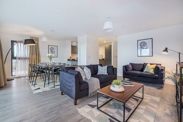 2 Bedroom Apartment To Rent In Shoreditch High Street, London, EC2A