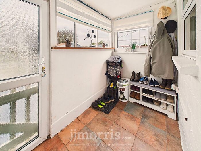 6 Bedroom Property For Sale In Milford Road, Johnston, SA62