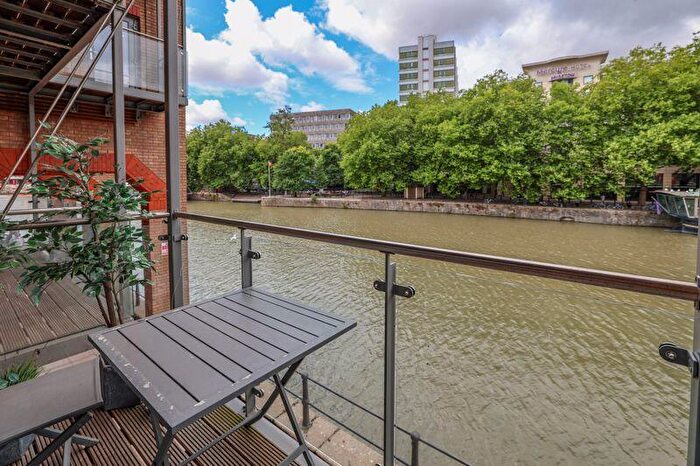 2 Bedroom Flat To Rent In Bridge Quay, Redcliff Street, Bristol, BS1