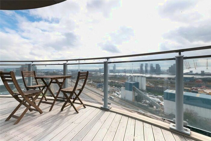 Studio To Rent In Tidal Basin Road, London, E16