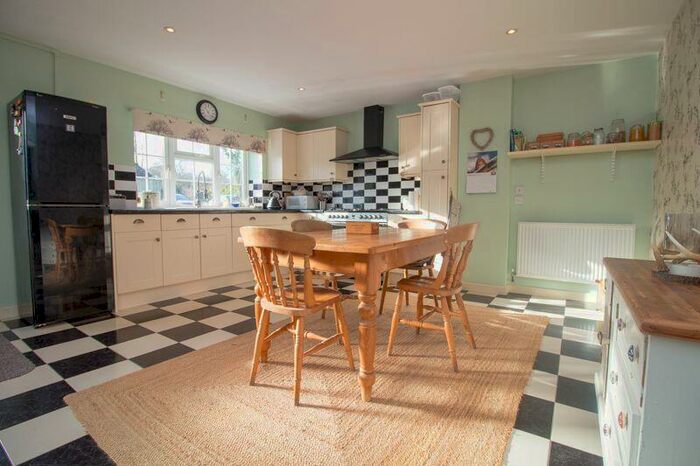 2 Bedroom Apartment To Rent In Compton Dando, Nr Bath, BS39