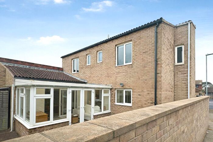 3 Bedroom Detached House For Sale In Gardner Close, Eastbourne, East Sussex, BN23