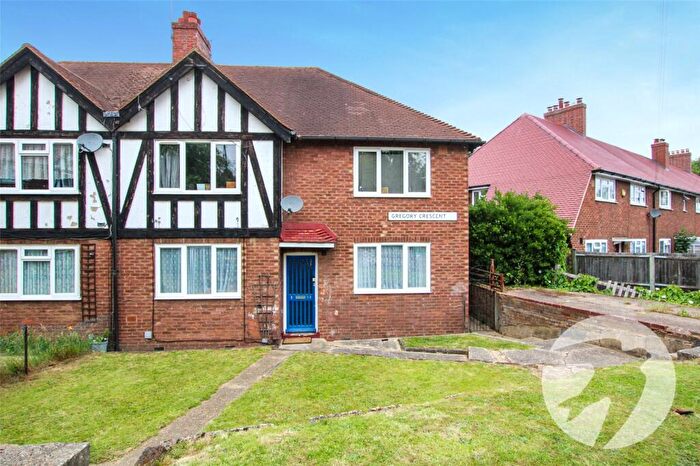 2 Bedroom Maisonette For Sale In Gregory Crescent, London, SE9