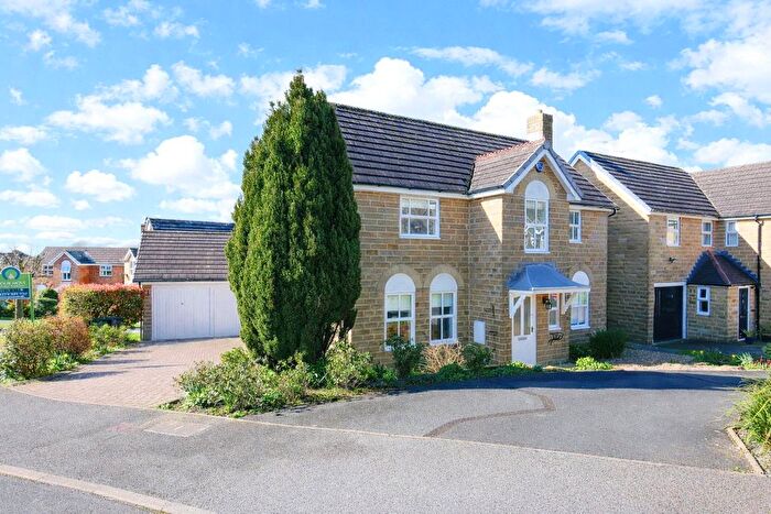 4 Bedroom Detached House For Sale In Highmoor Walk, West Lane, Baildon, Shipley, BD17