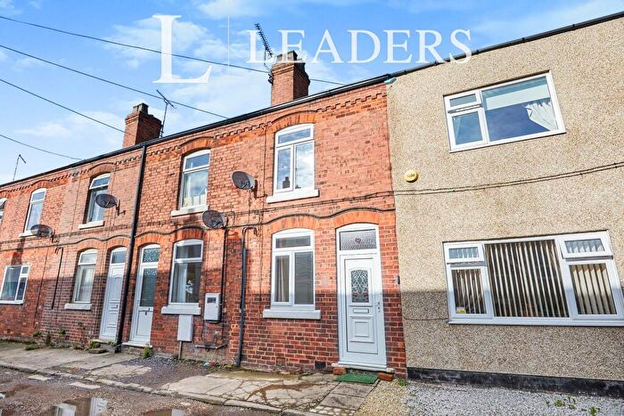 2 Bedroom Terraced House To Rent In New Street, Pilsley, S45