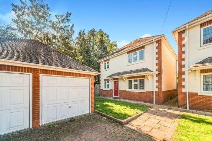 3 Bedroom Property To Rent In Appleton Court, Stevenage, SG1