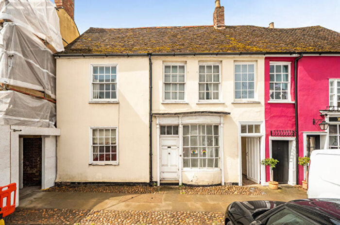4 Bedroom Town House For Sale In High Street, Kimbolton, Cambridgeshire, PE28