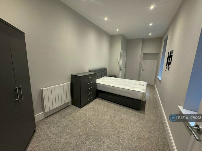 1 Bedroom Flat To Rent In St Sepulchre Gate, Doncaster, DN1