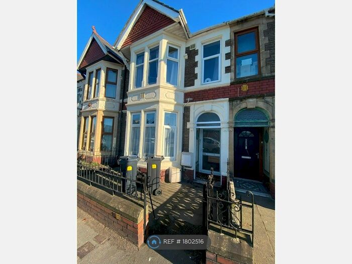 2 Bedroom Flat To Rent In North Road, Cardiff, CF14