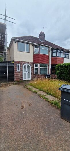 3 Bedroom Terraced House To Rent In Hall Green, B28