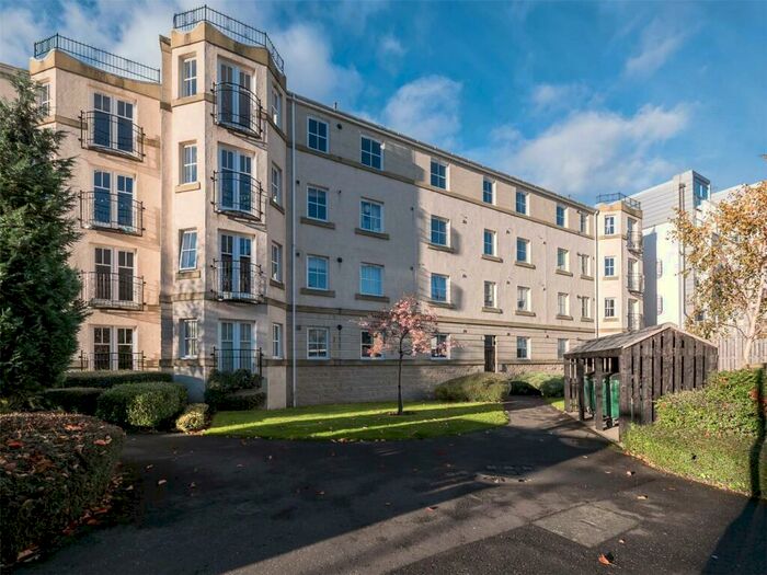 2 Bedroom Flat To Rent In Huntingdon Place, Edinburgh, EH7