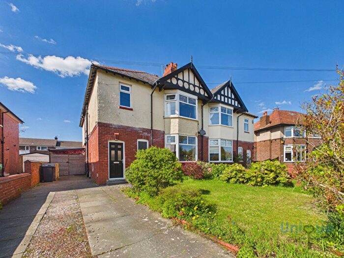 5 Bedroom Semi Detached House For Sale In Mayfield Road, Lytham St. Annes, FY8