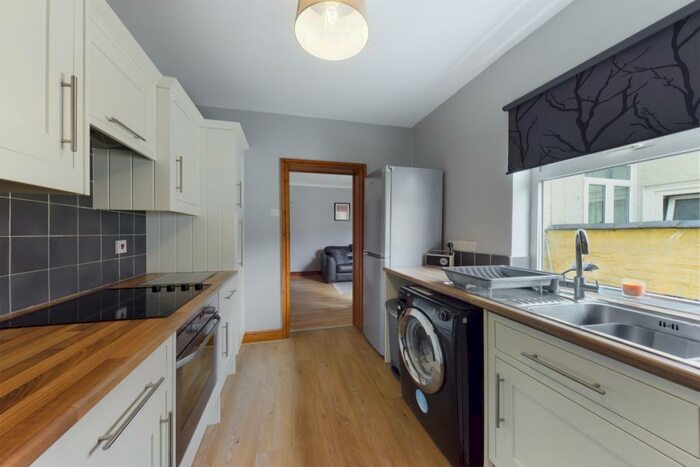 4 Bedroom House To Rent In Euston Road, Northampton, NN4