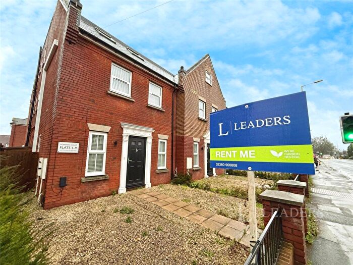 2 Bedroom Flat To Rent In Leigh Road, Eastleigh, SO50