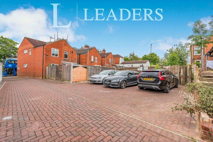 4 Bedroom Apartment To Rent In Warren Avenue, Southampton, SO16