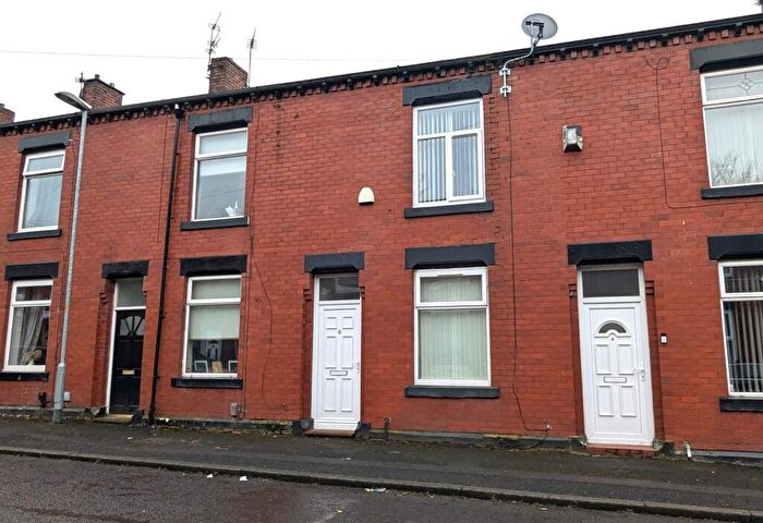 2 Bedroom Terraced House To Rent In Adlington Street, Oldham, OL4