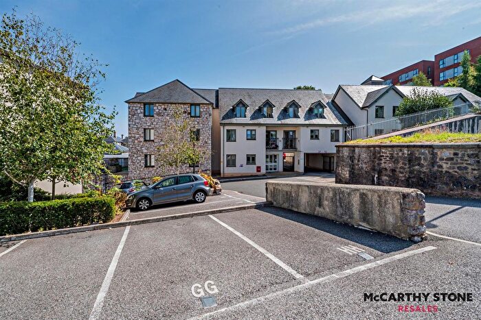 1 Bedroom Flat For Sale In Stover Court, East Street, Newton Abbot, TQ12