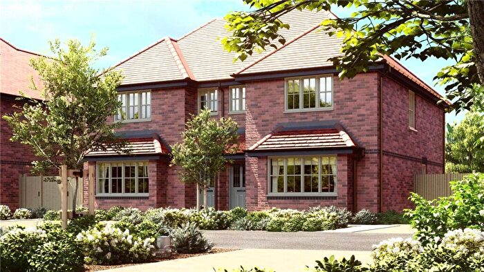 3 Bedroom Semi Detached House For Sale In Georges Yard, Tongham, Farnham, Surrey, GU10