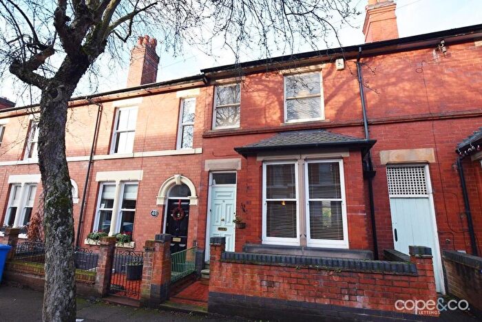4 Bedroom Semi-Detached House To Rent In Statham Street, Derby, Derbyshire, DE22