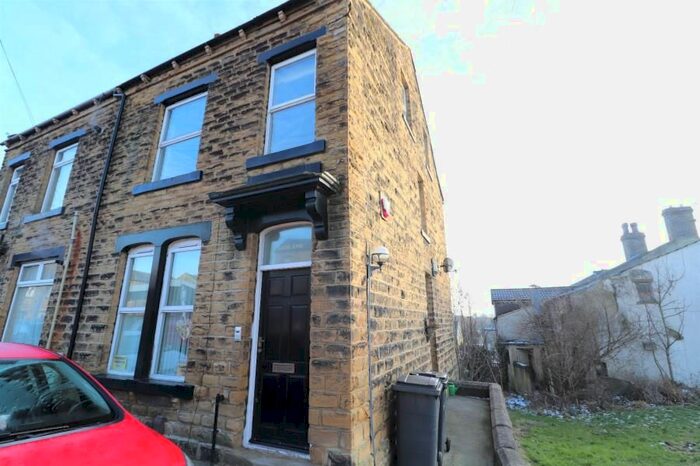 1 Bedroom Flat To Rent In Lane End, Leeds LS28