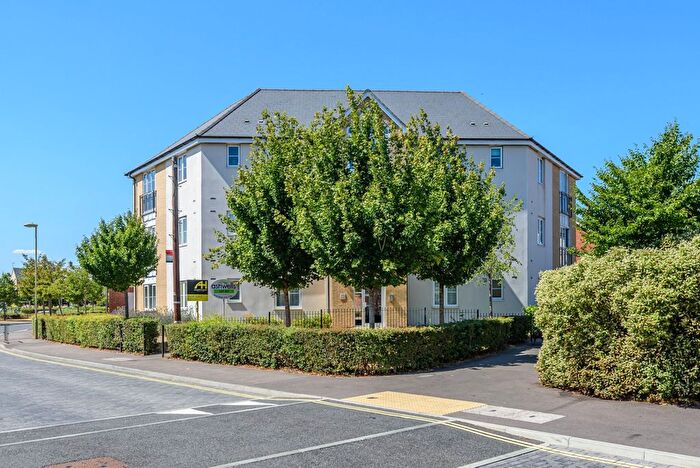 2 Bedroom Flat To Rent In Picket Twenty Way, Andover, Hampshire, SP11