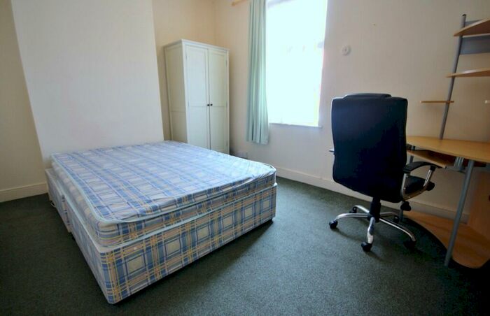 2 Bedroom Terraced House To Rent In Celt Street, West End, Leicester, LE3