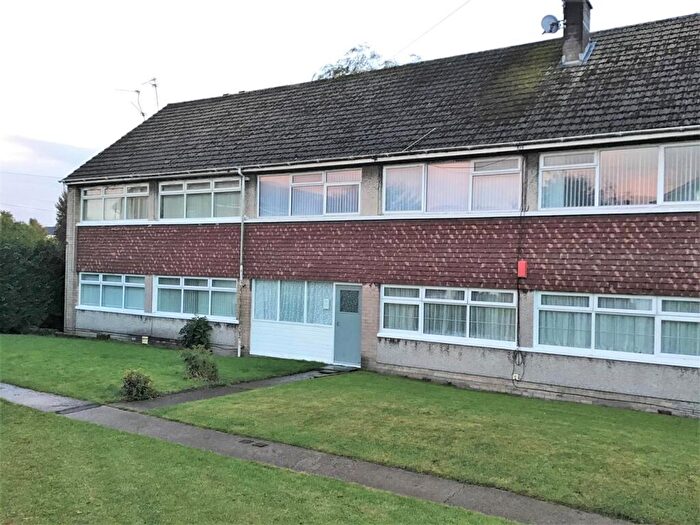 3 Bedroom Apartment To Rent In Maple Close, Barry, CF62