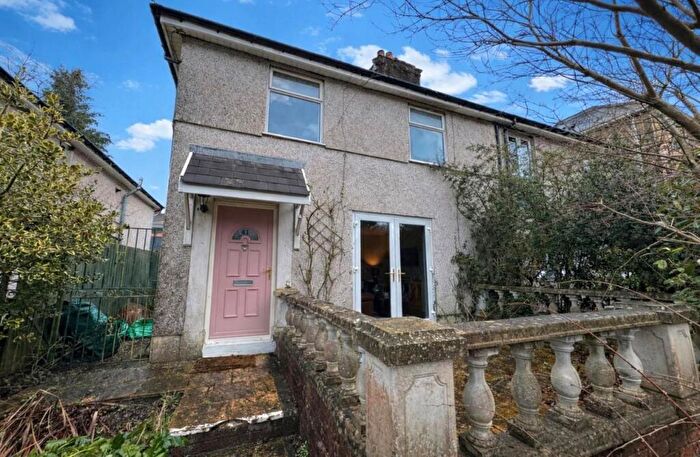 3 Bedroom Semi-Detached House For Sale In Glanhowy Road, Wyllie, Blackwood, NP12