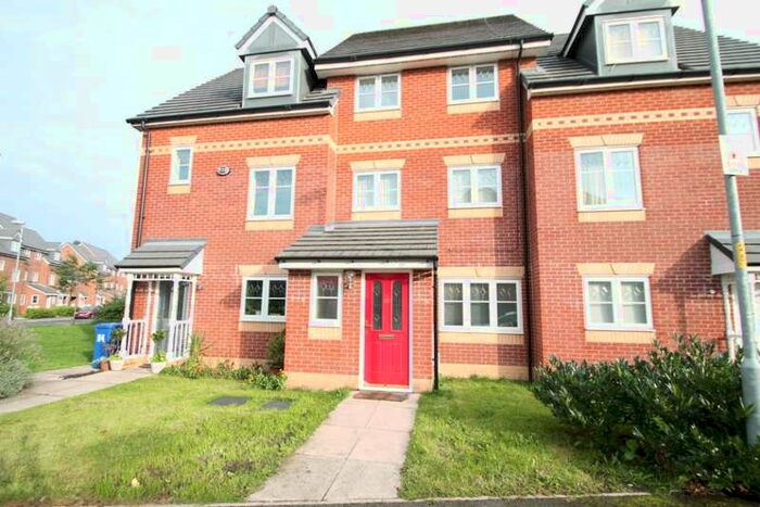 4 Bedroom Terraced House To Rent In Lawnhurst Avenue, Wythenshawe, Manchester, M23