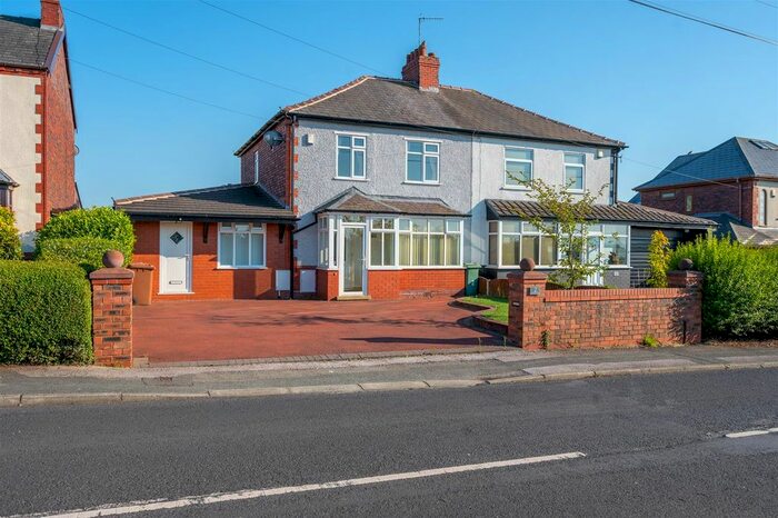 4 Bedroom Semi-Detached House To Rent In Blundells Lane, Rainhill, Prescot, L35