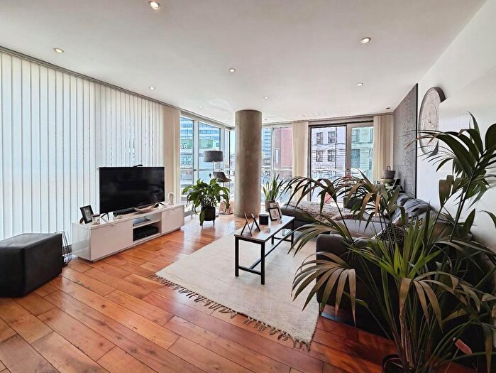 1 Bedroom Flat For Sale In Clowes Street, Salford, M3 - Photo 2