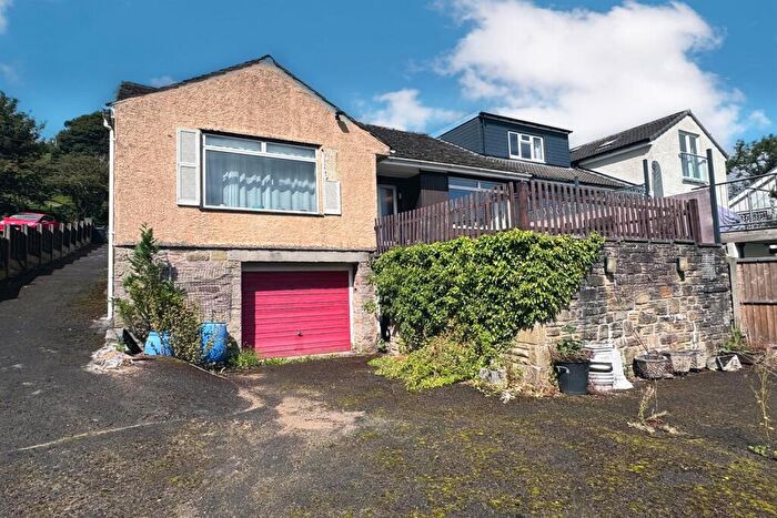 3 Bedroom Semi-Detached Bungalow For Sale In Chinley, High Peak, SK23