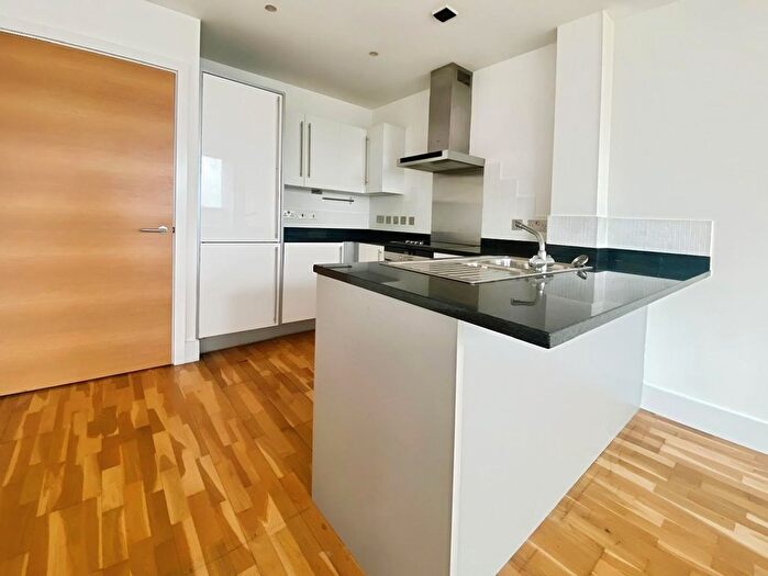 2 Bedroom Flat To Rent In Rumford Place, Liverpool, L3