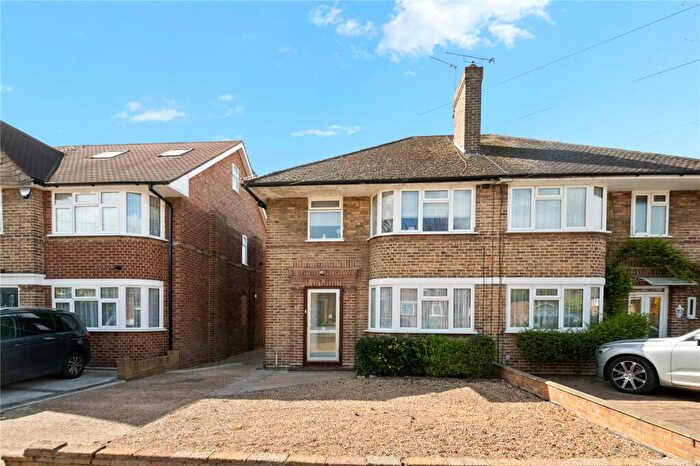 1 Bedroom Maisonette For Sale In St. Peters Close, Ruislip, HA4