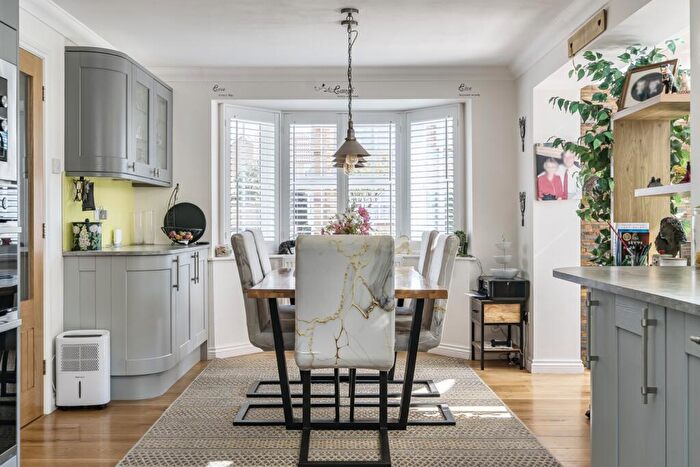 4 Bedroom Detached House For Sale In Stempe Close, Hawkinge, CT18