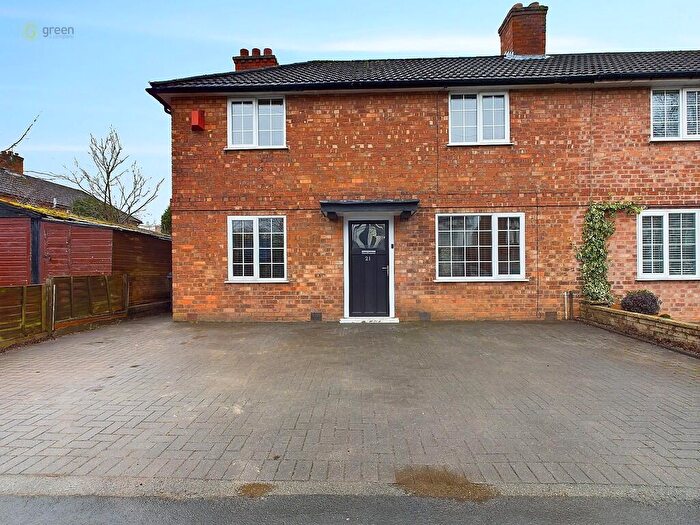 3 Bedroom Semi-Detached House For Sale In Hollyfield Road, Sutton Coldfield, B75