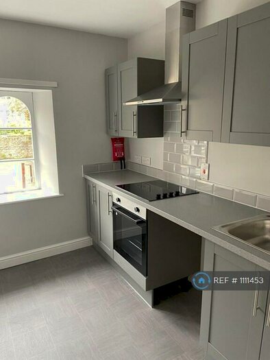 1 Bedroom Flat To Rent In The Gatehouse, Frome, BA11