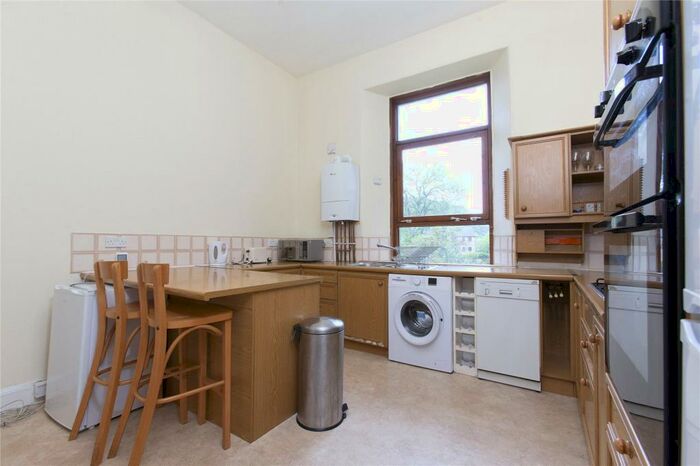 3 Bedroom Apartment To Rent In Dalkeith Road, Newington, Edinburgh, EH16