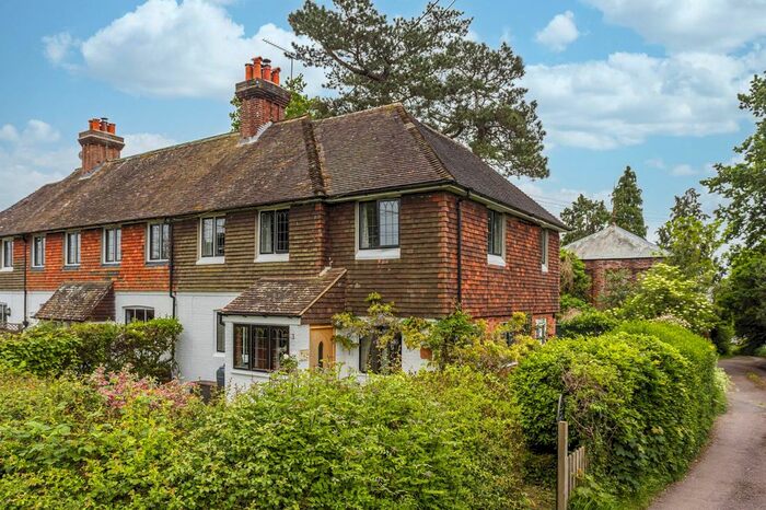 3 Bedroom End Of Terrace House For Sale In Butcherfield Lane, Hartfield, TN7