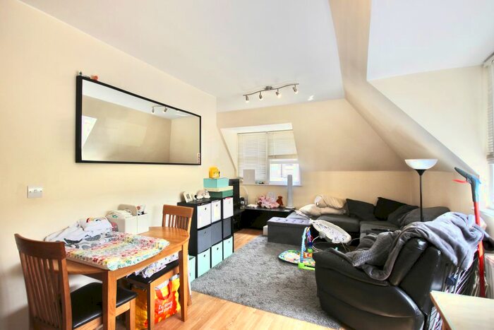 1 Bedroom Flat To Rent In Station Road, London EN5