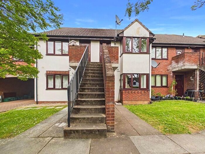 1 Bedroom Apartment For Sale In Frampton Road, Gloucester, Gloucestershire, GL1