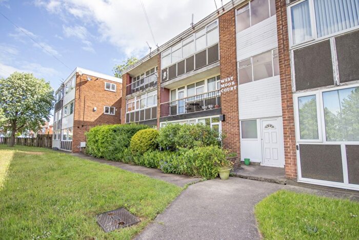 2 Bedroom Flat To Rent In West Moor Court, Newcastle Upon Tyne, Tyne And Wear, NE12