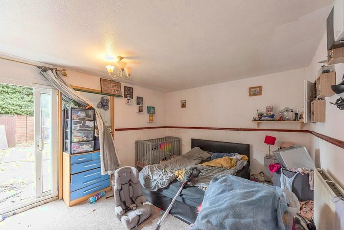 3 Bedroom Terraced House For Sale In Elm Road, Thetford, IP24
