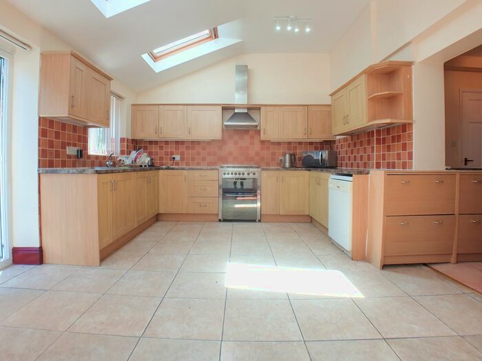 3 Bedroom Property To Rent In Yarningale Road, Kings Heath, Birmingham, B14