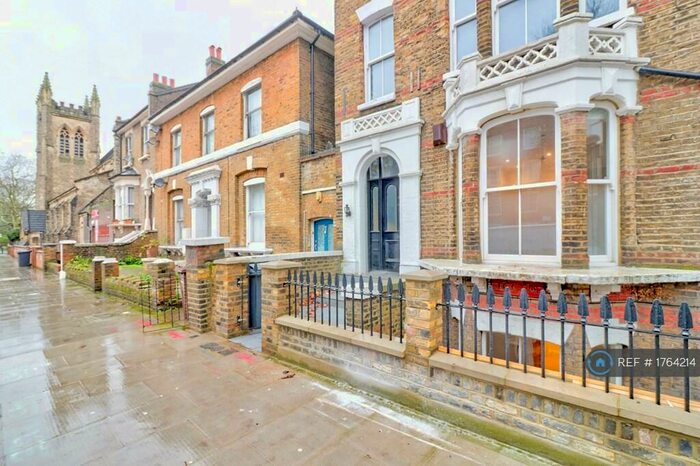 2 Bedroom Flat To Rent In Hackney, London, E5