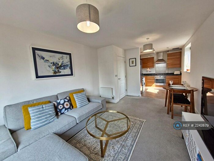 1 Bedroom Flat To Rent In Southmere Drive, London, SE2