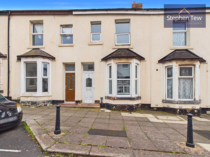 4 Bedroom Terraced House For Sale In Belmont Avenue, Blackpool, FY1